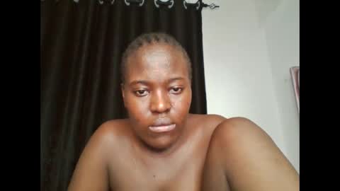 Snapshot of coco_vixen9 chatting on May 31, 5:31 pm coco vixen9 online show from May 31, 5:31 pm