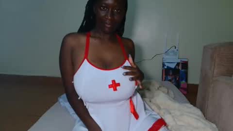 Snapshot of cocoalush9819 chatting on April 18, 3:43 am cocoalush9819 online show from April 18, 3:43 am