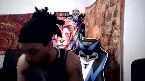 Snapshot of cococakez69 chatting on December 8, 5:39 am Cococakez online show from December 8, 5:39 am