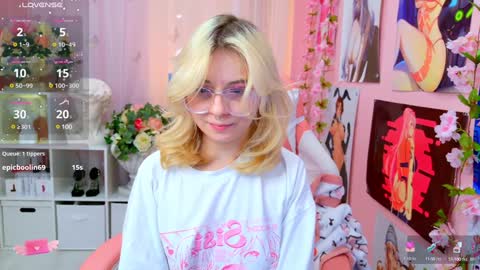 Snapshot of coconut_mia chatting on January 18, 3:20 am Mia online show from January 18, 3:20 am