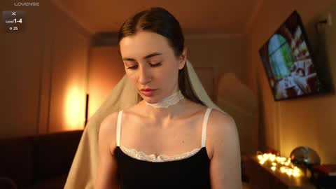 Anna online show from March 20, 7:08 pm