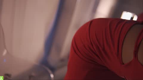 Snapshot of coconutcatin chatting on December 19, 1:29 pm Coconutcatin online show from December 19, 1:29 pm