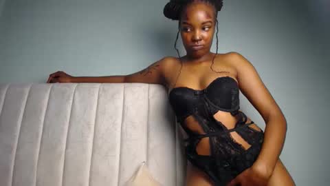 Snapshot of cocos_camera chatting on October 10, 2:38 pm Coco online show from October 10, 2:38 pm