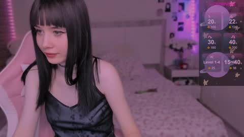 Snapshot of coddleweeper chatting on February 3, 8:35 am Hello guys my name is Coddle online show from February 3, 8:35 am
