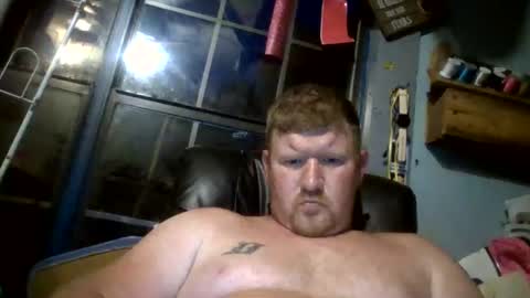 Snapshot of cody14213827 chatting on May 15, 10:33 am cody14213827 online show from May 15, 10:33 am