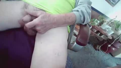 Snapshot of cody81421 chatting on February 18, 3:19 pm cody81421 online show from February 18, 3:19 pm