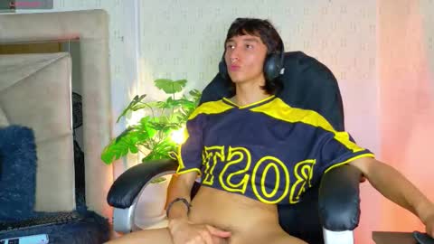 Lisandro T. online show from February 10, 9:08 pm