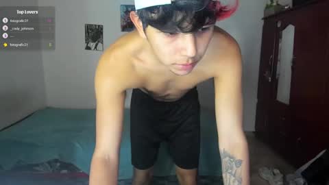 Snapshot of cody_evanss chatting on December 13, 11:23 am cody online show from December 13, 11:23 am