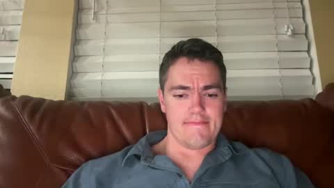 Snapshot of codycjsmth chatting on February 4, 3:54 am codycjsmth online show from February 4, 3:54 am