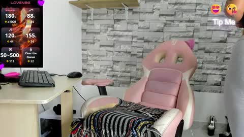 laurita online show from January 18, 9:18 pm