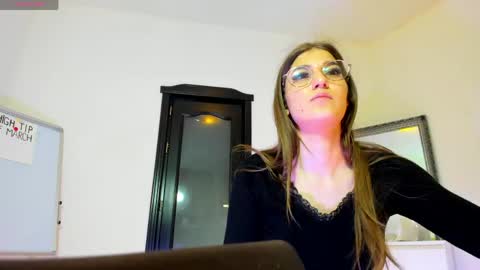 Snapshot of coffeeish chatting on March 22, 10:51 am coffeeish online show from March 22, 10:51 am