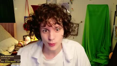 Snapshot of cokia_ chatting on May 14, 11:33 pm Cokia online show from May 14, 11:33 pm