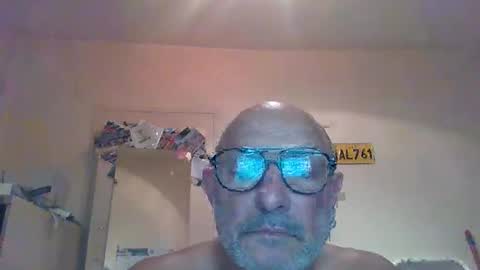 Snapshot of cokin63 chatting on October 14, 7:36 pm cokin63 online show from October 14, 7:36 pm