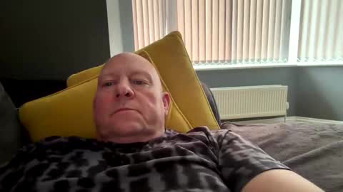 col4nows online show from June 7, 1:15 pm