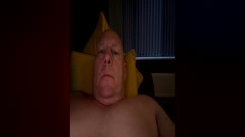 col4nows online show from June 13, 8:51 pm
