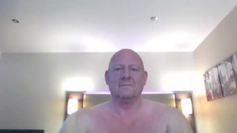 col4nows online show from July 6, 3:14 pm
