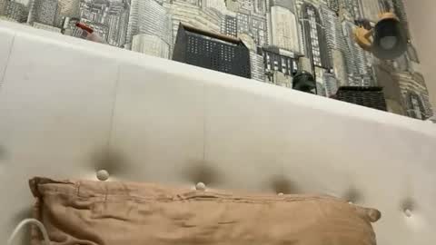 colambus83 online show from January 14, 7:52 pm