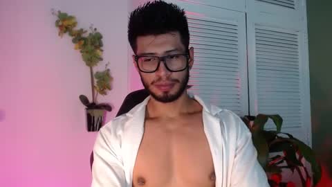 Snapshot of colby_smit chatting on September 22, 8:11 pm Colby online show from September 22, 8:11 pm