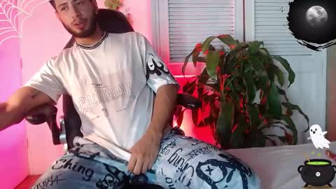 Snapshot of colby_smit chatting on October 10, 8:30 pm Colby online show from October 10, 8:30 pm