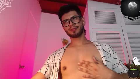 Snapshot of colby_smit chatting on October 22, 7:02 pm Colby online show from October 22, 7:02 pm