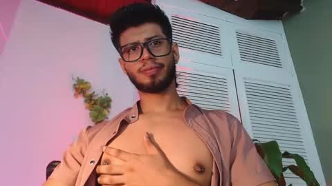 Snapshot of colby_smit chatting on November 5, 7:47 pm Colby online show from November 5, 7:47 pm