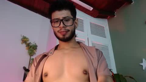 Snapshot of colby_smit chatting on November 6, 7:26 pm Colby online show from November 6, 7:26 pm