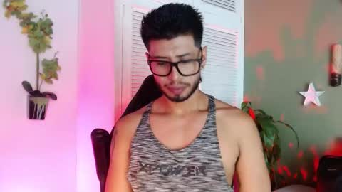 Snapshot of colby_smit chatting on November 11, 7:58 pm Colby online show from November 11, 7:58 pm