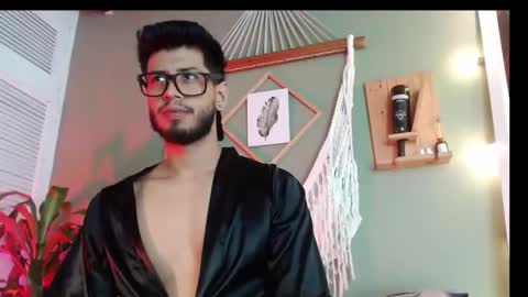 Snapshot of colby_smit chatting on November 23, 8:19 pm Colby online show from November 23, 8:19 pm