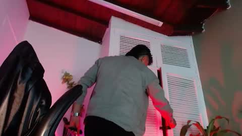 Snapshot of colby_smit chatting on December 1, 7:19 pm Colby online show from December 1, 7:19 pm