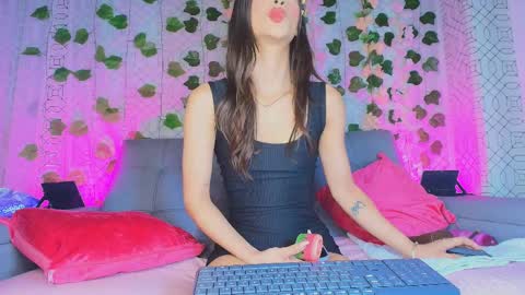 colett online show from September 30, 11:59 am