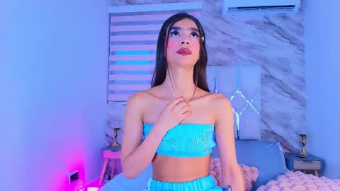 Snapshot of colett_hall chatting on March 30, 12:17 pm colett online show from March 30, 12:17 pm