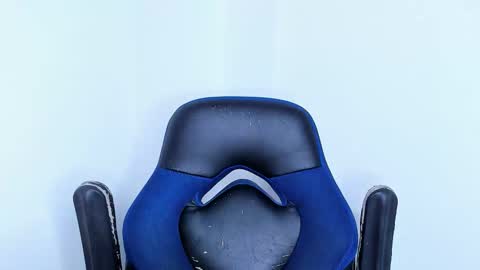 Snapshot of colin_fox1 chatting on March 24, 12:37 am colin_fox1 online show from March 24, 12:37 am