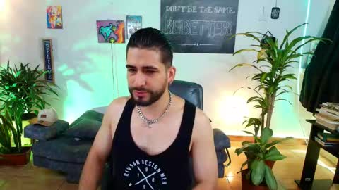 colin_stone online show from December 5, 2:47 pm