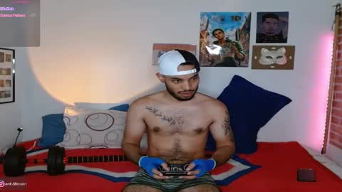 IG  online show from January 3, 8:11 pm