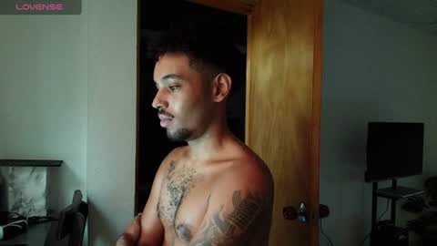 Snapshot of colinlatinbrown chatting on July 14, 11:27 am IG online show from July 14, 11:27 am