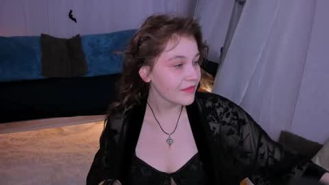 Collen Mon Tue Wed Thu Fri GMT 3 0300am - 0900am  online show from October 30, 5:57 pm