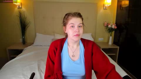 Collen Mon Tue Wed Thu Fri GMT 3 0300am - 0900am  online show from November 29, 10:18 am