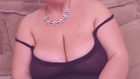 Maddison online show from January 2, 4:24 pm