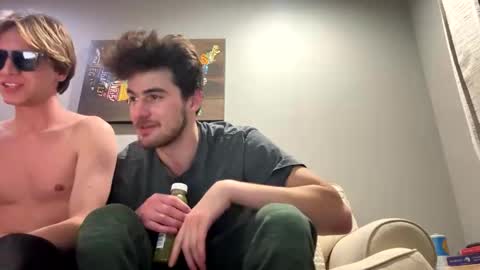 college_packing_8 online show from December 16, 11:10 pm