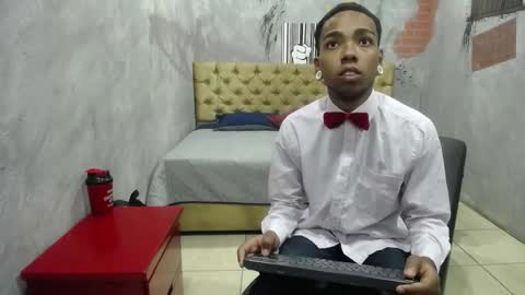 Snapshot of collemanstone chatting on November 9, 12:58 pm CollemanStone online show from November 9, 12:58 pm