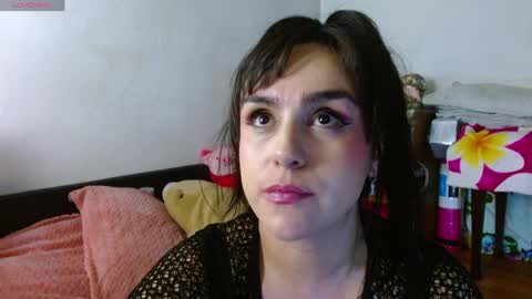 Snapshot of collette_beaufoy chatting on April 5, 5:26 am Collette online show from April 5, 5:26 am