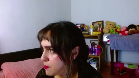 Snapshot of collette_beaufoy chatting on June 10, 4:34 am Collette online show from June 10, 4:34 am