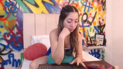 valentina online show from March 25, 2:01 pm