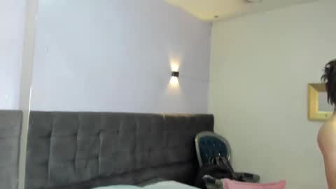 Snapshot of collinstone chatting on January 3, 1:59 am collinstone online show from January 3, 1:59 am