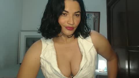 viviana online show from April 27, 8:40 pm