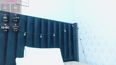  GRETCHEN  online show from October 17, 12:30 pm