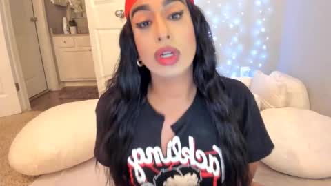    ........ Instagram  Lorysexys online show from November 18, 4:50 am