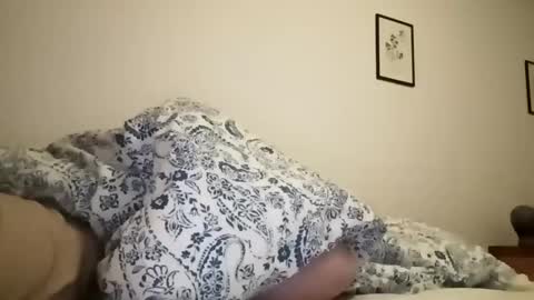 Snapshot of color233 chatting on March 8, 12:22 am color233 online show from March 8, 12:22 am