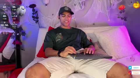 colstorw_ online show from October 29, 10:39 am