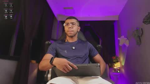 colstorw_ online show from January 19, 9:57 am